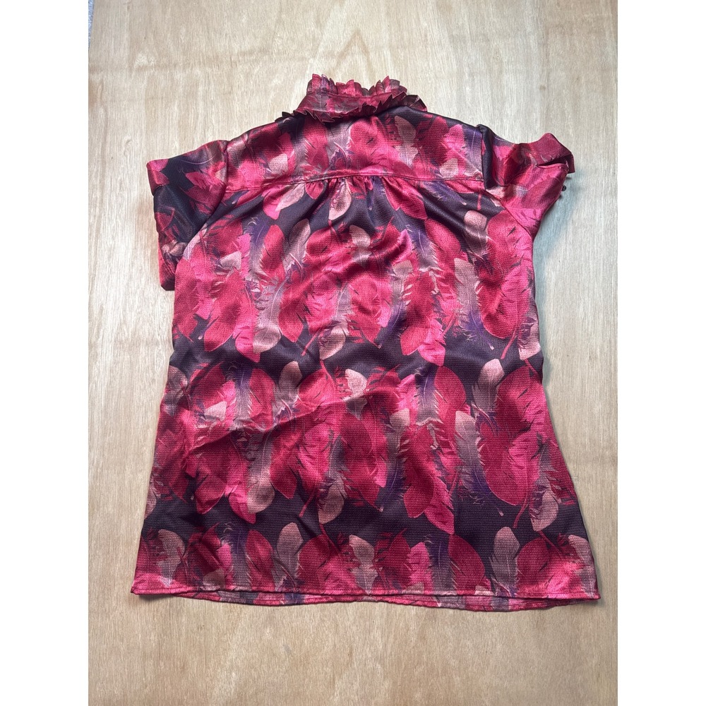 New York and Company Pink Feather Print Ruffle Collar Satin Blouse Womens Medium - Picture 8 of 8